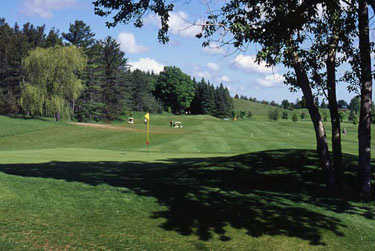 Mill Run Golf Club Grist/Wheel in Uxbridge Mill Run Golf Club Grist/Wheel in Uxbridge