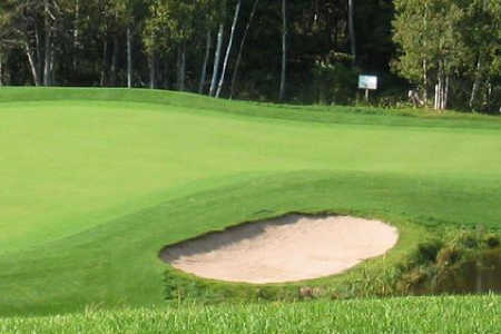 Lake/Island at Pakenham Highlands Golf Club in Pakenham Lake/Island at Pakenham Highlands Golf Club in Pakenham